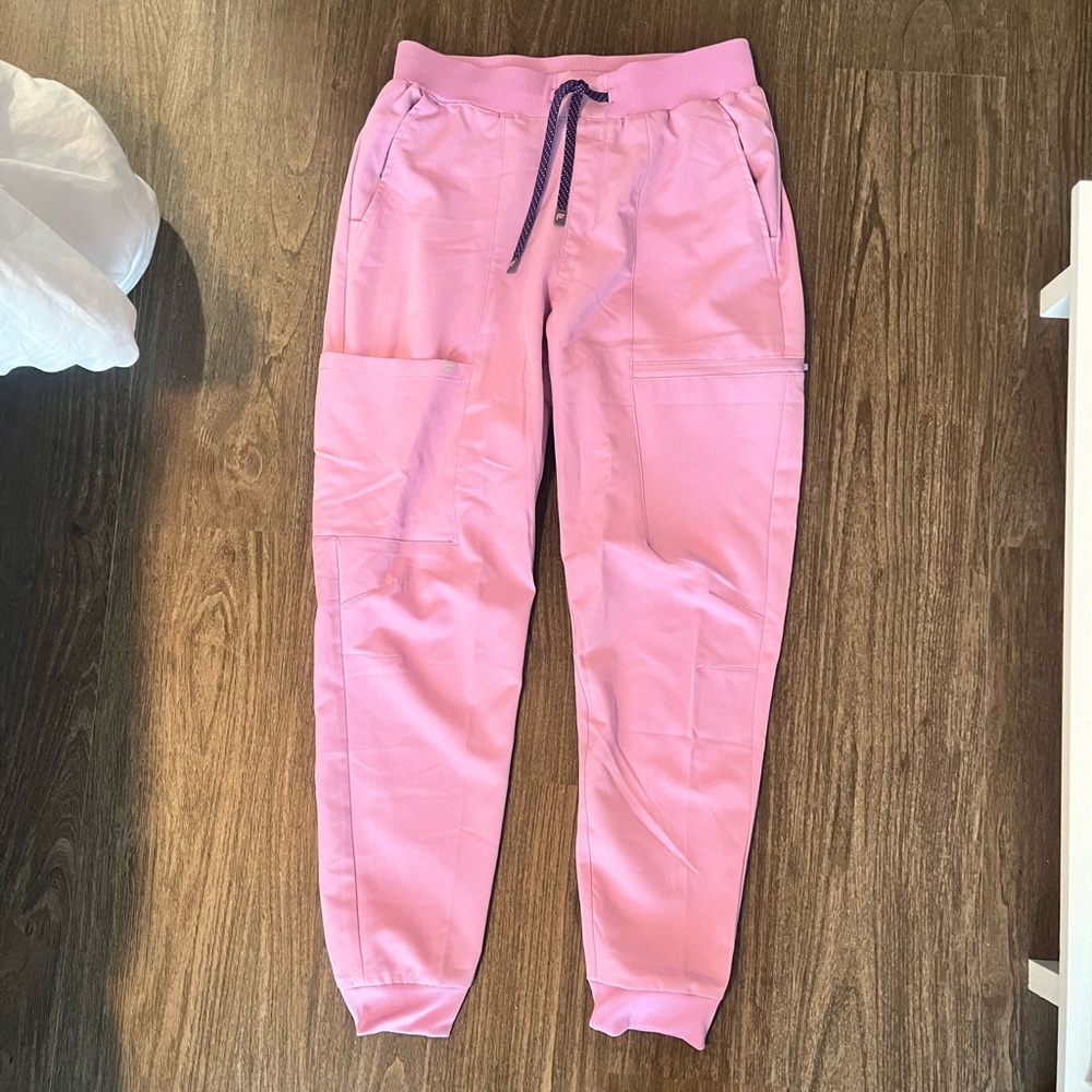 Fabletics scrub joggers